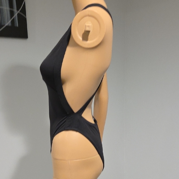 H&M Black One-Piece Swimsuit Scoop Neckline - Picture 4 of 5